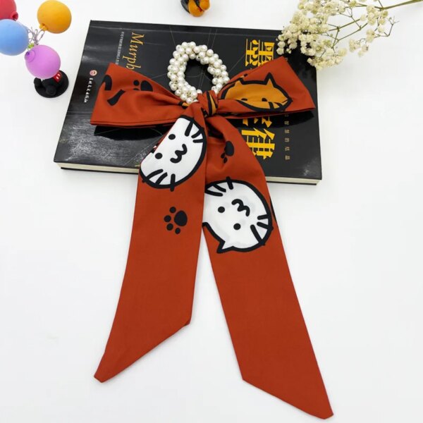 Chouchou cheveux en satin avec perles – accessoire de mode femme et fille avec long ruban