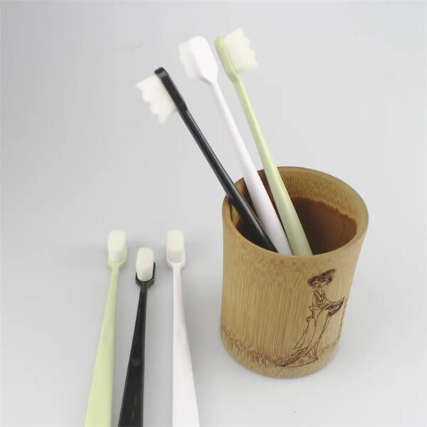 3621-d60716.jpg brosse a dent Ensemble de 4 brosses à dents Ultra-fines souples