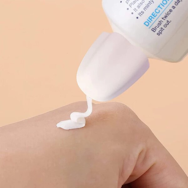 5161-2b2085.jpg Presse-Dentifrice Silicone à Fermeture Automatique – Pompe