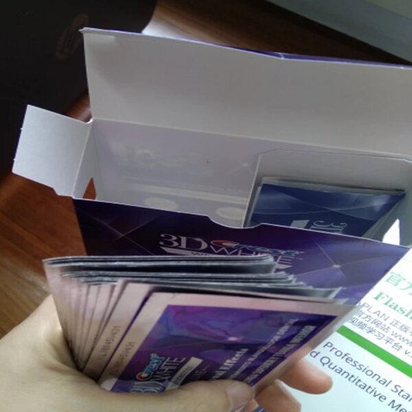 crest 3d white Bandes de blanchiment des dents 3D