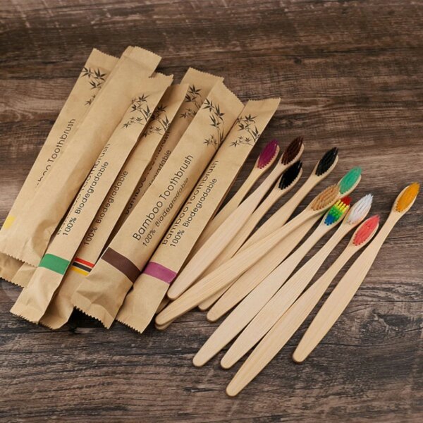 Ensemble de brosses à dents en bambou naturel coloré, poils souples, charbon de bois