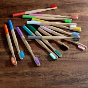 Lot de 10 brosses à dents en bambou à poils moyens biodégradables brosses à dents